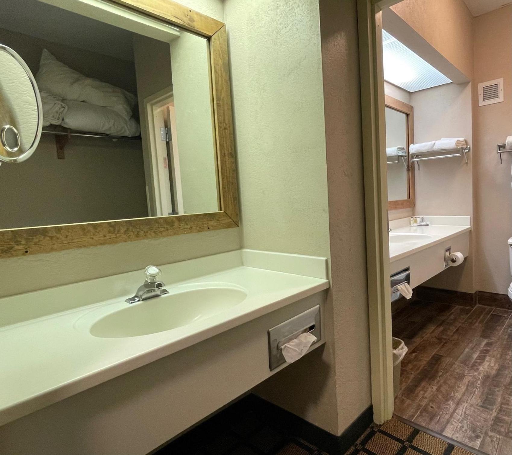 Baymont By Wyndham West Plains