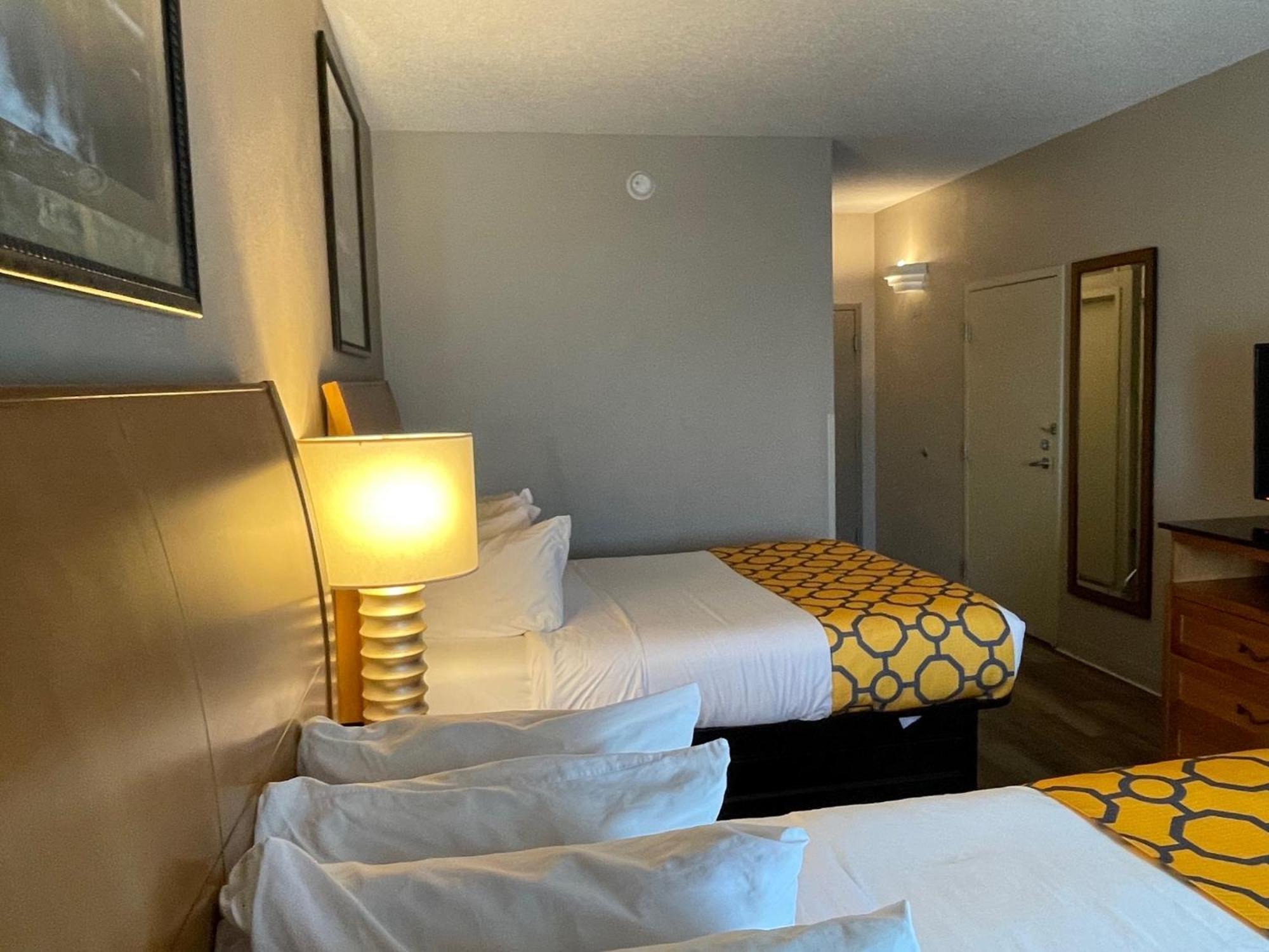 Inn Baymont By Wyndham 3*