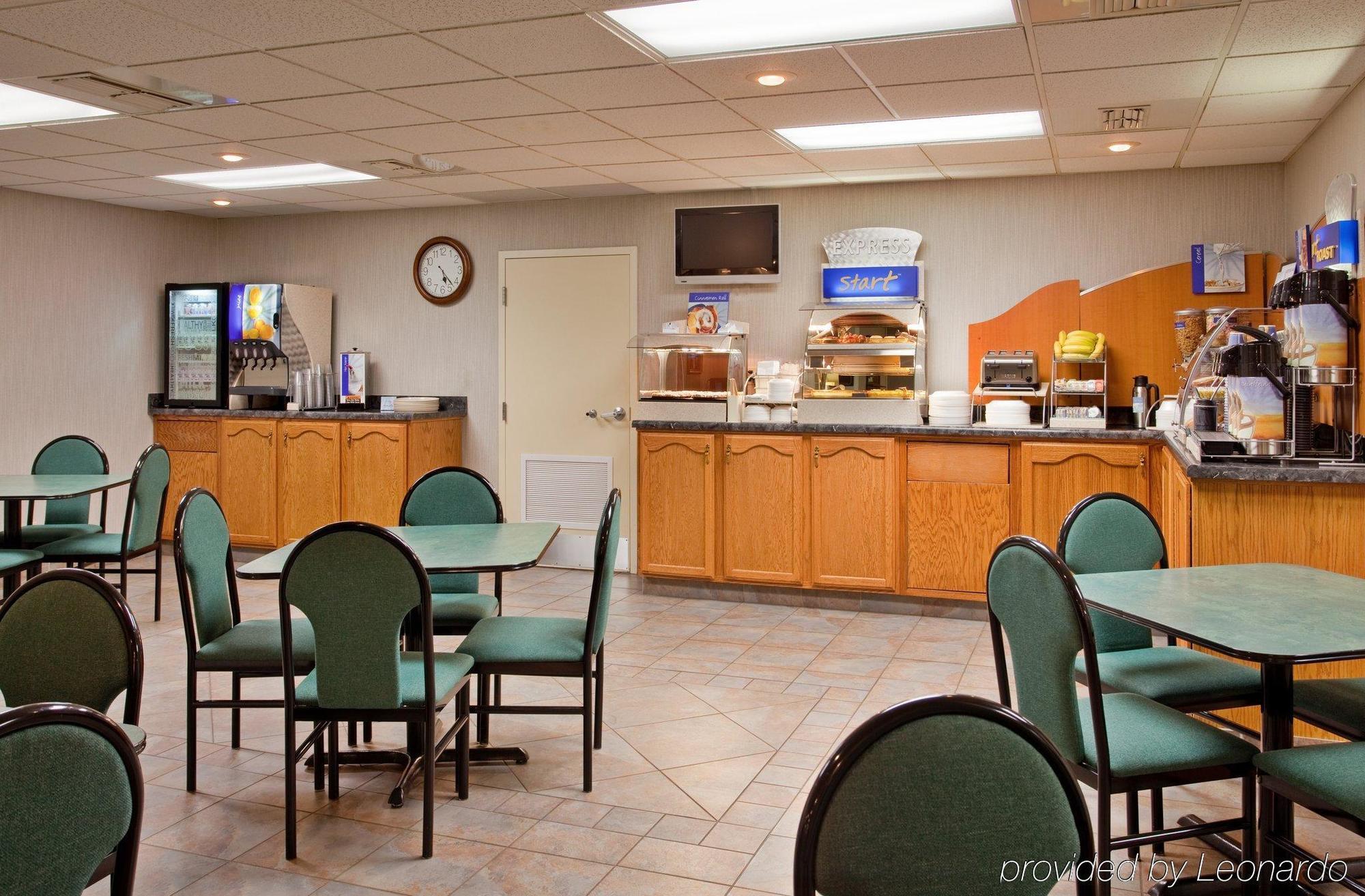 Inn Baymont By Wyndham 3*